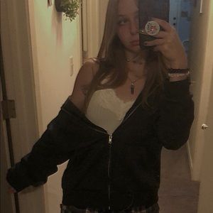 Meet your Posher, Layla